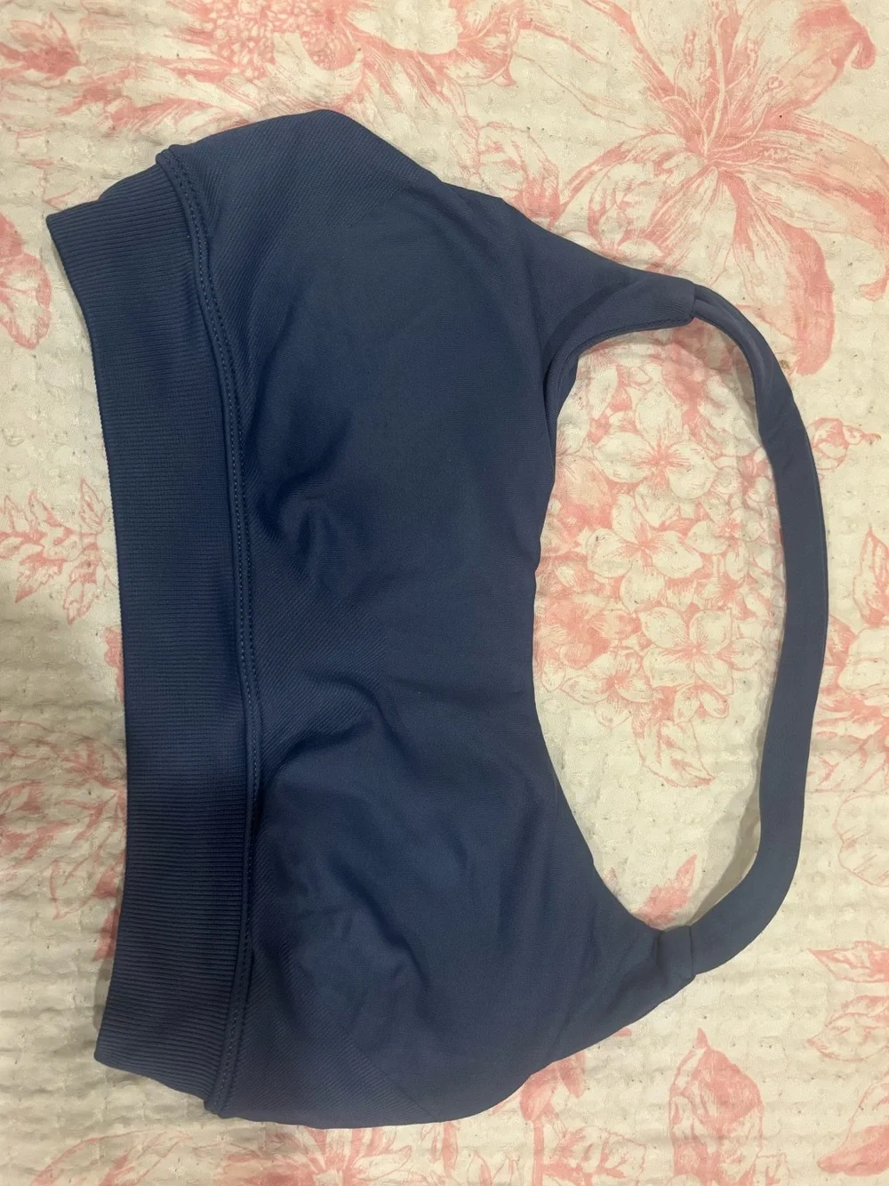 *SET* - Sports Bra and Leggings - Picture 2 of 5